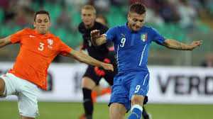 Belanda Kalahkan Italia Dengan Hasil Akhir 2-0 | Berita BolaIbrahimovic Petik Dua Gol Saat Timnya Lawan Estonia | Berita Bola