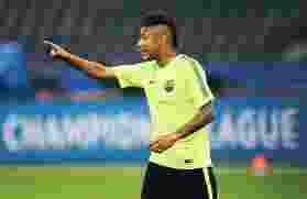 neymar-tak-mau-ganti-gaya-bermainnya-meski-dicibir