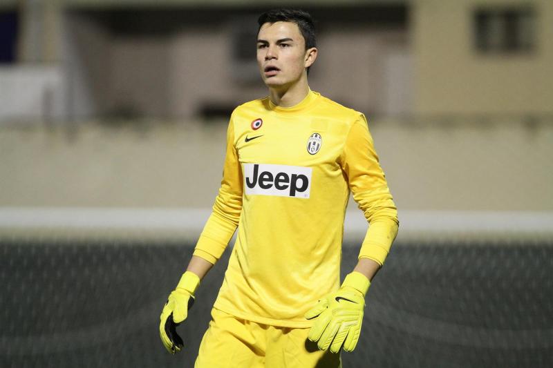 Juventus Membawa Penjaga Gawang Keturunan Indonesia- Italia